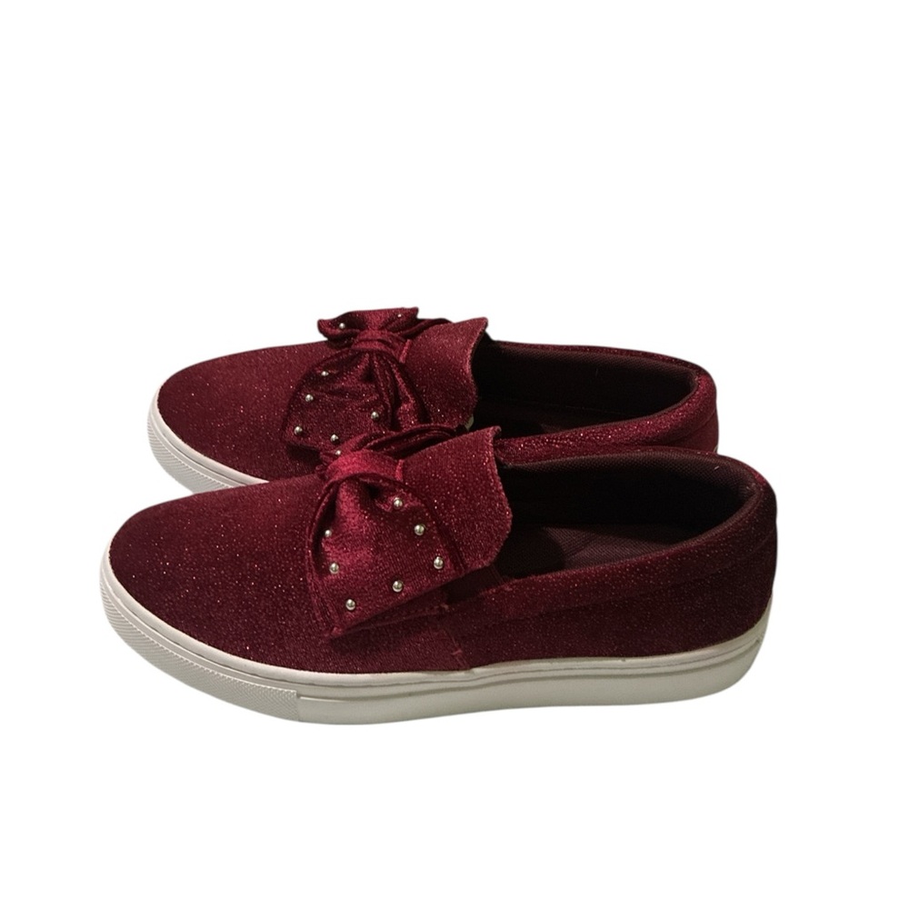 Isaac Mizrahi Red Sneakers with Bow - Picture 4 of 4